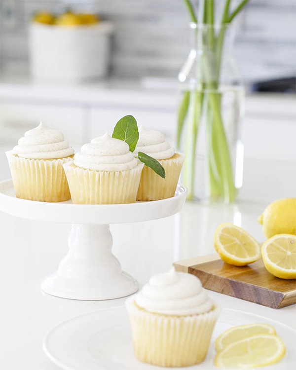 Vanilla Bean Cupcakes With Lemon Filling, Buttercream Frosting