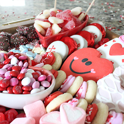 Festive Valentine’s Day Charcuterie Board